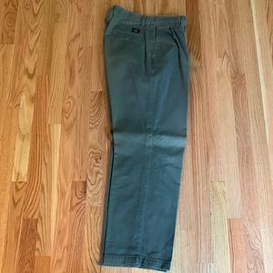 Used Olive Dockers 36 30 Men’s